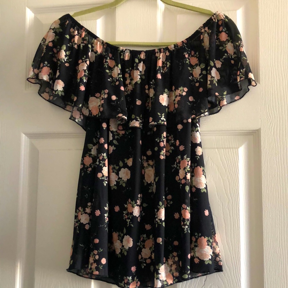 Off the shoulder top ( mesh material)